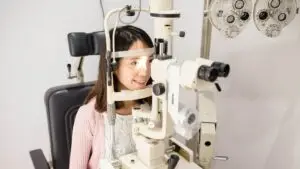 ¿Quién puede operarse de la vista con láser?